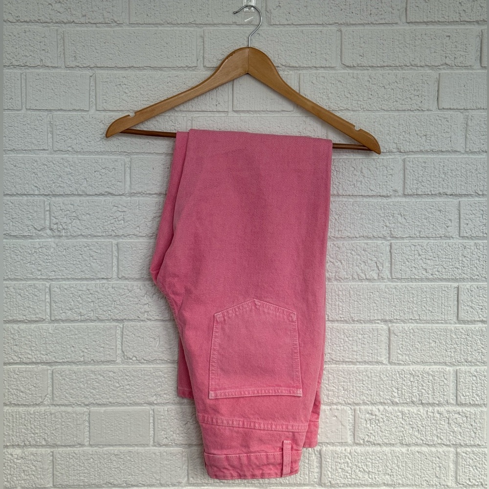 pink zara jeans!